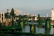 梦见抓虾国际油价周二收高 地缘政治担忧与美元走弱双重支撑